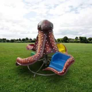 excel-octopus-revolving-platform-park-play