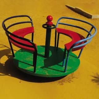 excel-revolving-stand-with-seat-park-play